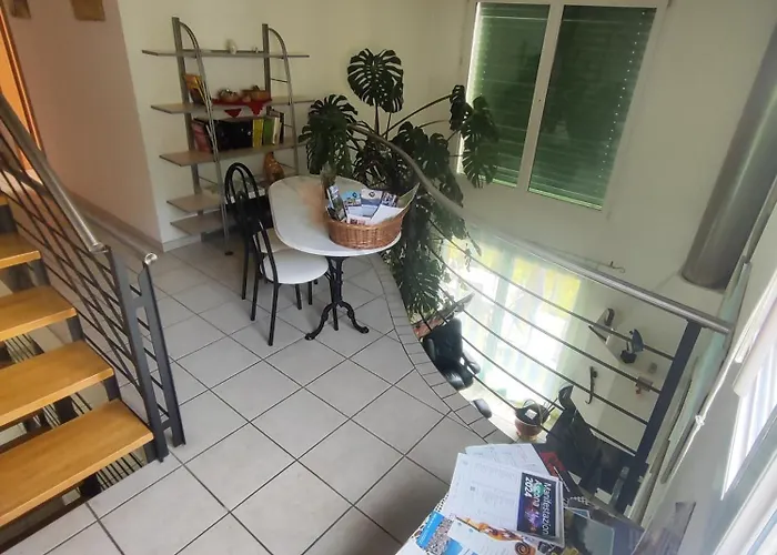 Casa Diana Locarno-cugnasco 招待所 *